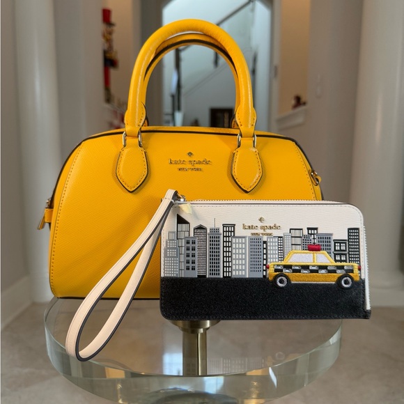 NWT Kate Spade New York Madison Saffiano Leather Small Duffle Crossbody - Picture 6 of 7